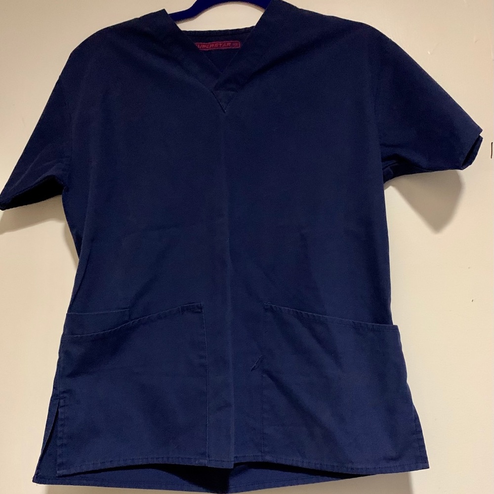 Superstar scrub top